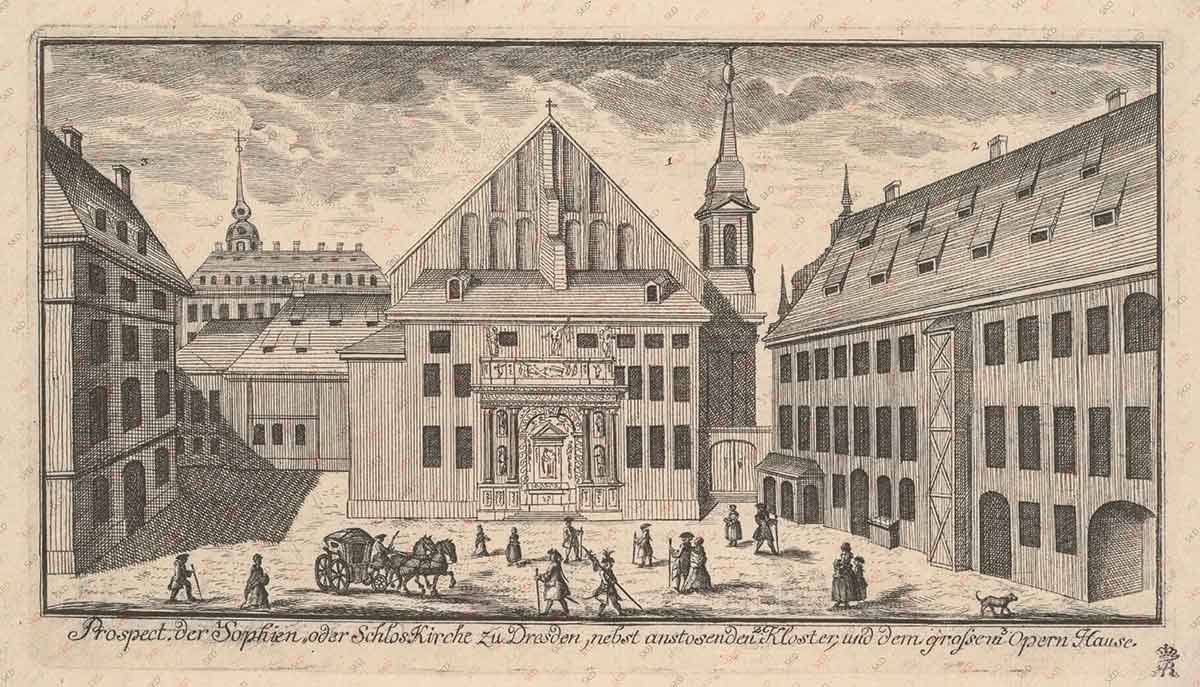 Die evangelische Hofkirche St. Sophien mit neuem Glockenturm und dem Portal der Schlosskapelle, 2. Hälfte 18. Jh.
